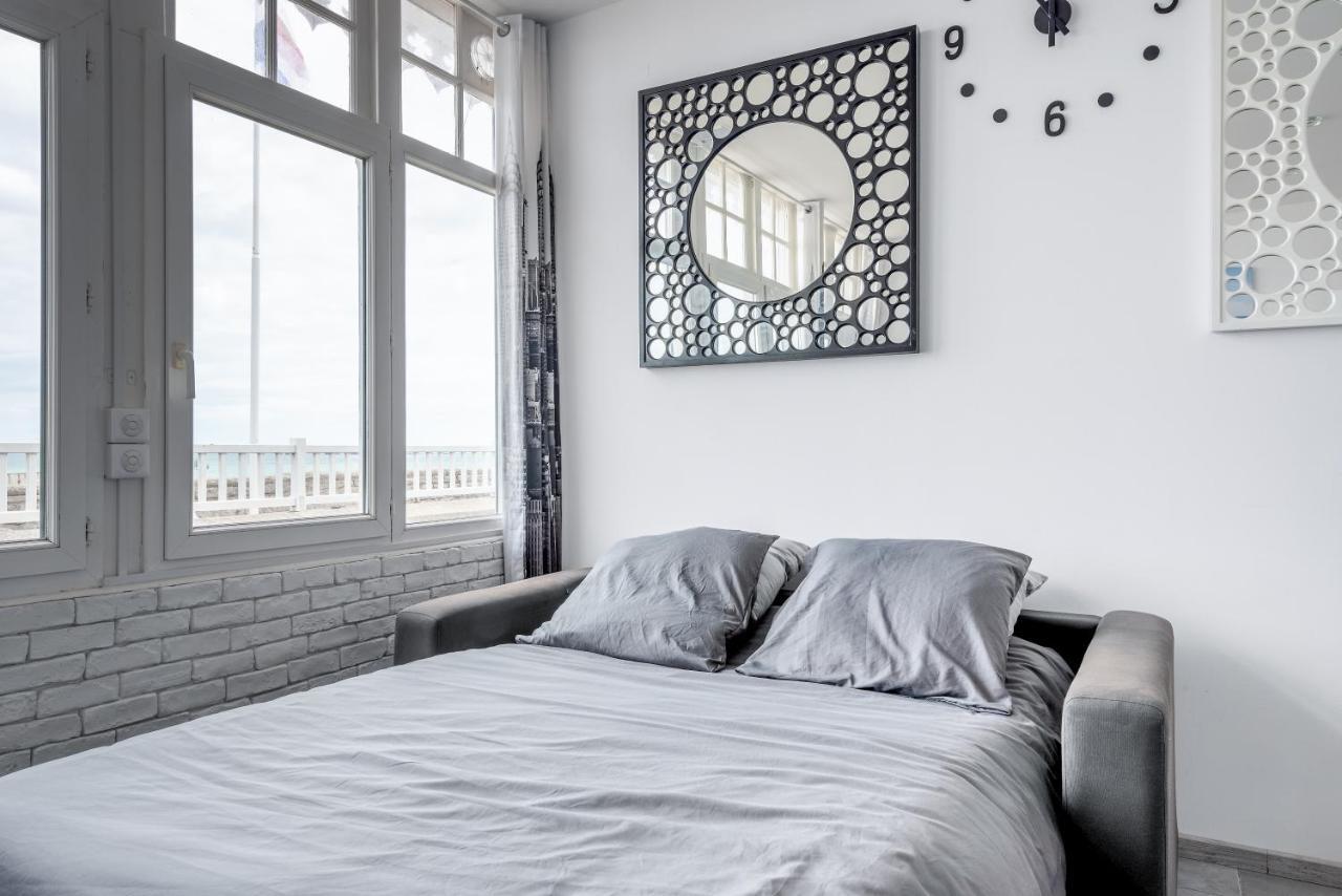 Appartement En Front De Mer Avec Terrasse Et Vue Mer Arromanches-les-Bains Exterior photo