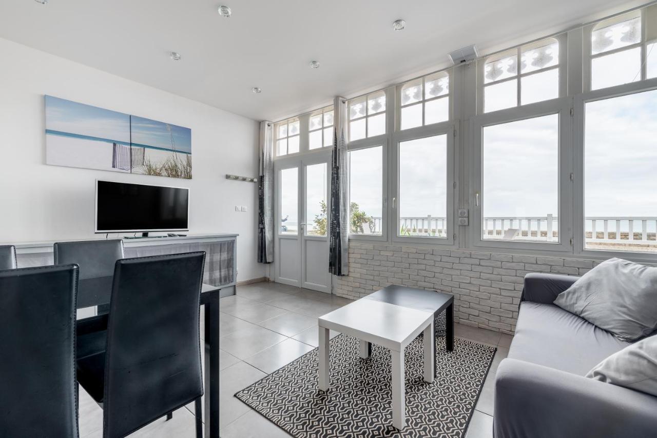 Appartement En Front De Mer Avec Terrasse Et Vue Mer Arromanches-les-Bains Exterior photo